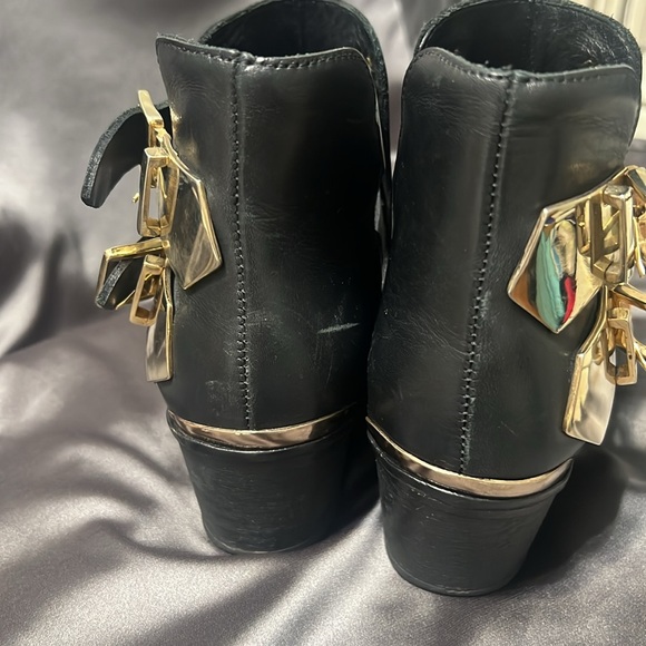 SANDRO DOUBLE BUCKLE ANKLE BOOTS BLACK LEATHER SIZE 37 - Picture 5 of 8